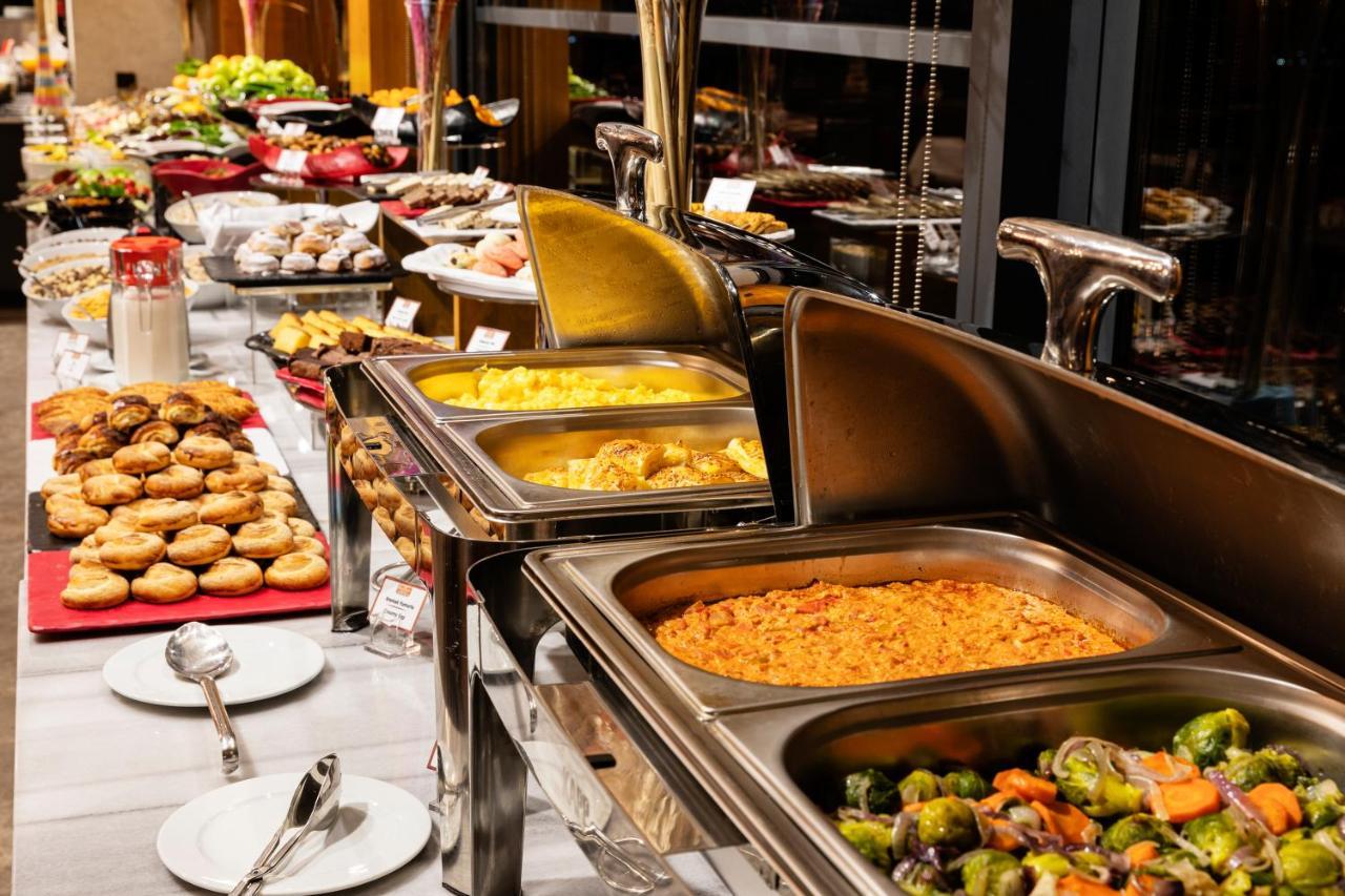 Demiray Hotel Old City Istanbul Ngoại thất bức ảnh A buffet at a hotel