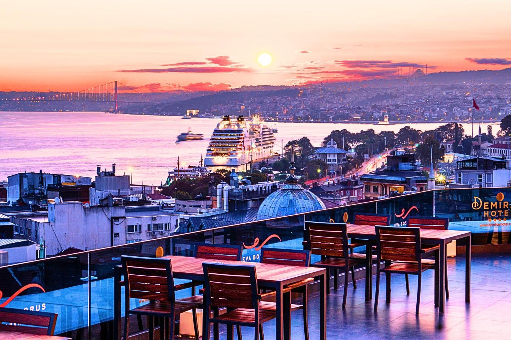Demiray Hotel Old City Istanbul Ngoại thất bức ảnh View from the rooftop